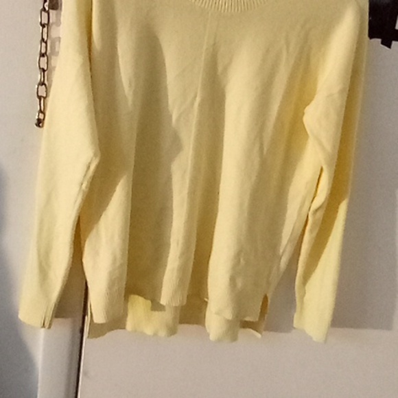 Women's Cyrus collection size small very new color banana yellow popular brand - Picture 13 of 13
